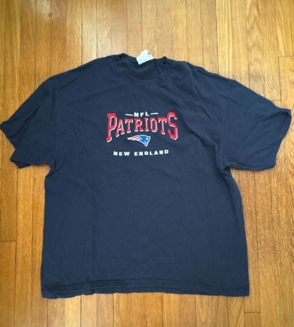 Vintage Lee Sport New England Patriots NFL Navy Blue T-Shirt (2XL)